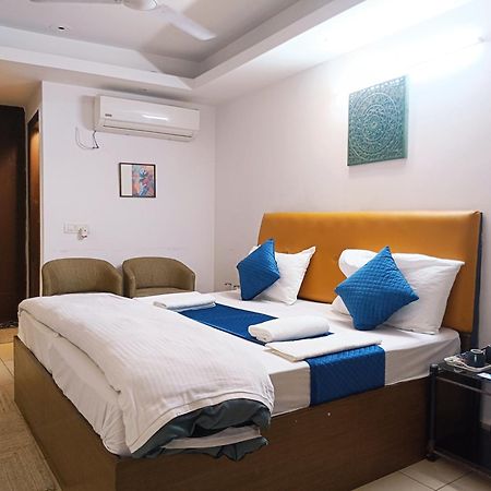 Hotel Blueberry 뉴델리 외부 사진