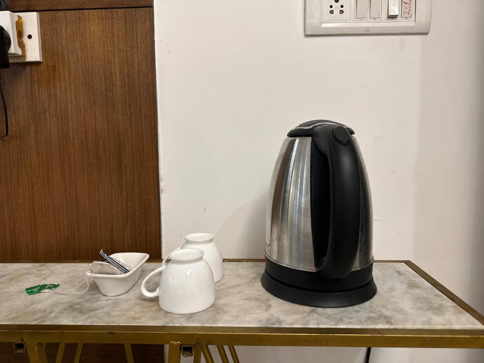 Hotel Blueberry 뉴델리 외부 사진