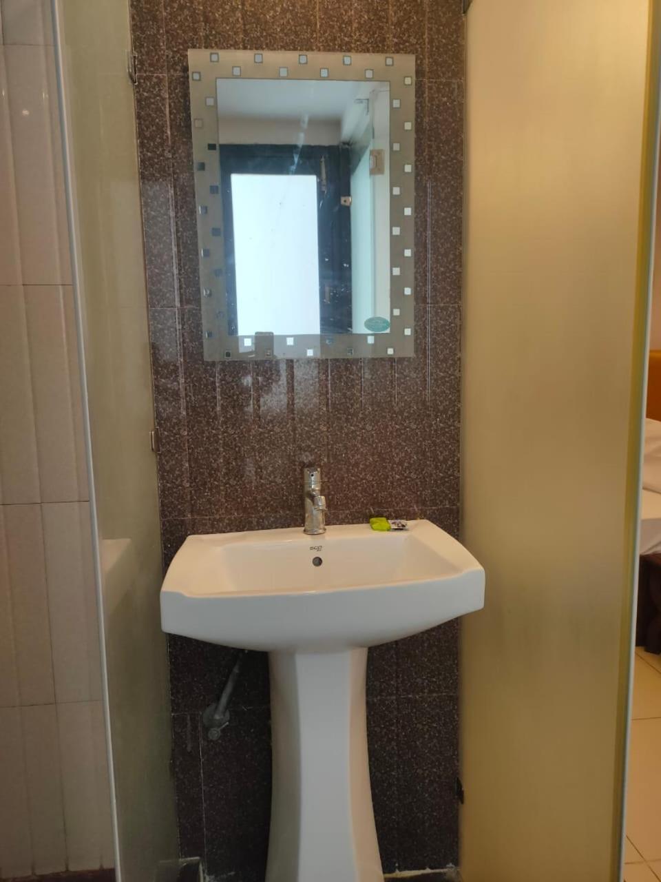 Hotel Blueberry 뉴델리 외부 사진